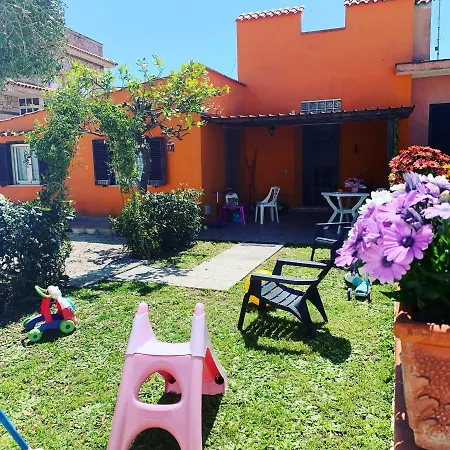 Casa Mare Al Circeo Ferienhaus